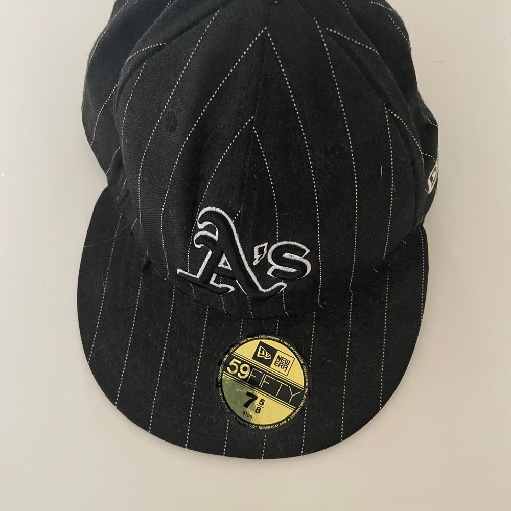 New Era Oakland A’s Black Pinstripe 59Fifty Hat